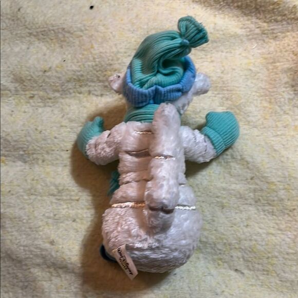 Disney Winnie the Pooh tigger winter plush - Picture 2 of 4
